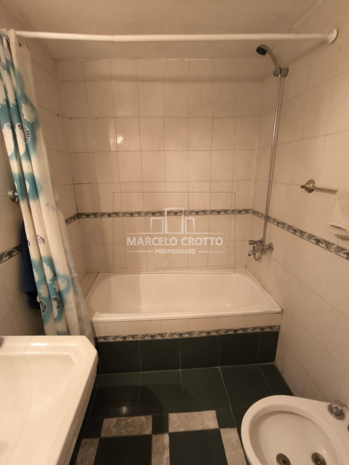 ALQUILER CHALET 3 AMBIENTES CON GARAGE + DEPARTAMENTO 2 AMBIENTES BARRIO SAN CARLOS