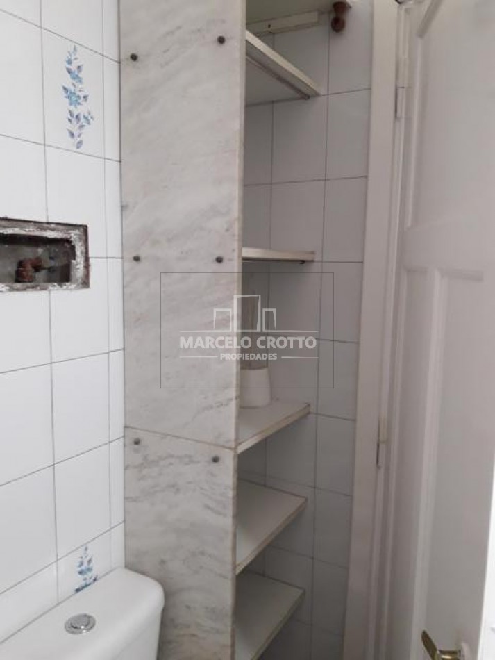 ALQUILER COMERCIAL 24 MESES CHALET 4 AMBIENTES CON DEPENDENCIA EN DOS PLANTAS ZONA JUAN B JUSTO Y CERRITO 