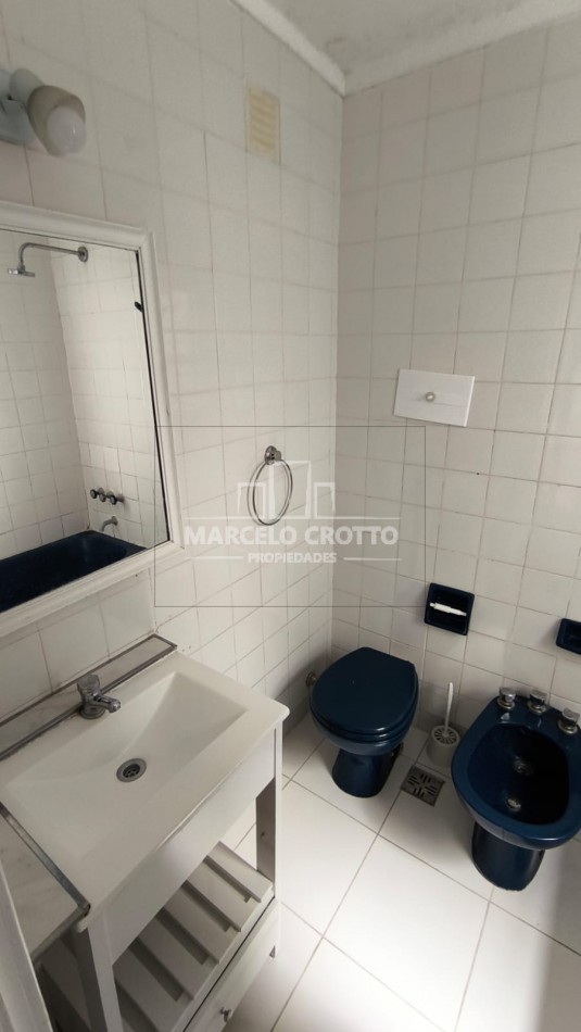 ALQUILER DEPARTAMENTO 2 AMBIENTES CON LAVADERO, BALCON CERRADO, BARRIO LA PERLA