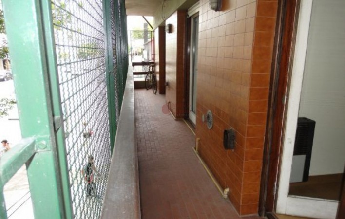 DEPARTAMENTO 3 Ambientes con balcon y patio