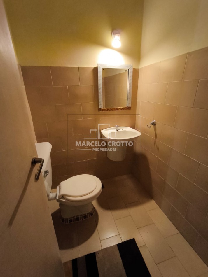 ALQUILER CHALET 3 AMBIENTES CON GARAGE + DEPARTAMENTO 2 AMBIENTES BARRIO SAN CARLOS