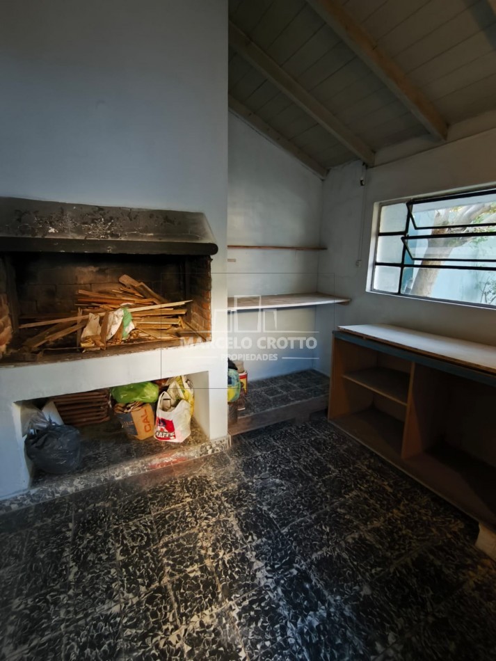 ALQUILER CHALET 3 AMBIENTES CON GARAGE + DEPARTAMENTO 2 AMBIENTES BARRIO SAN CARLOS