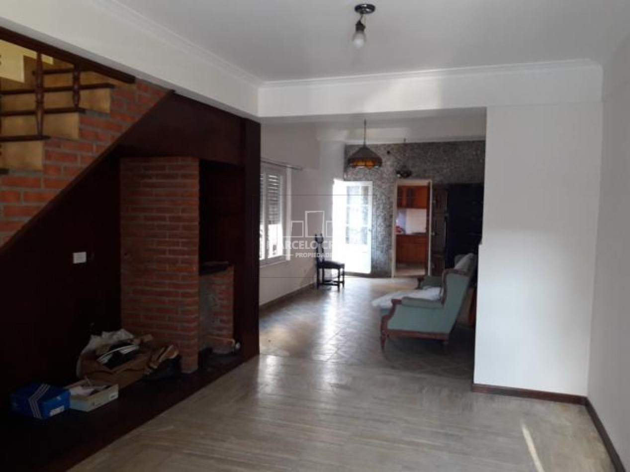 ALQUILER COMERCIAL 24 MESES CHALET 4 AMBIENTES CON DEPENDENCIA EN DOS PLANTAS ZONA JUAN B JUSTO Y CERRITO 