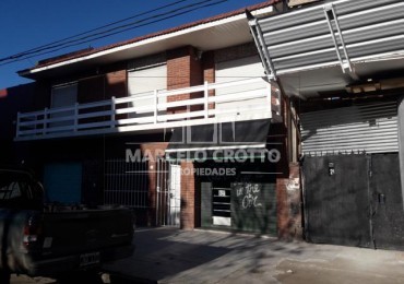 ALQUILER COMERCIAL 24 MESES CHALET 4 AMBIENTES CON DEPENDENCIA EN DOS PLANTAS ZONA JUAN B JUSTO Y CERRITO 